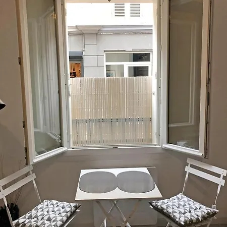 En Rdc Sur La Rue Des Bains, & Casino A 3 Min A Pied * Trouville-sur-Mer