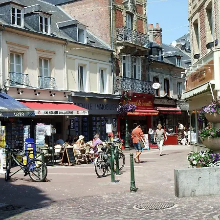 Apartment En Rdc Sur La Rue Des Bains, & Casino A 3 Min A Pied Trouville-sur-Mer
